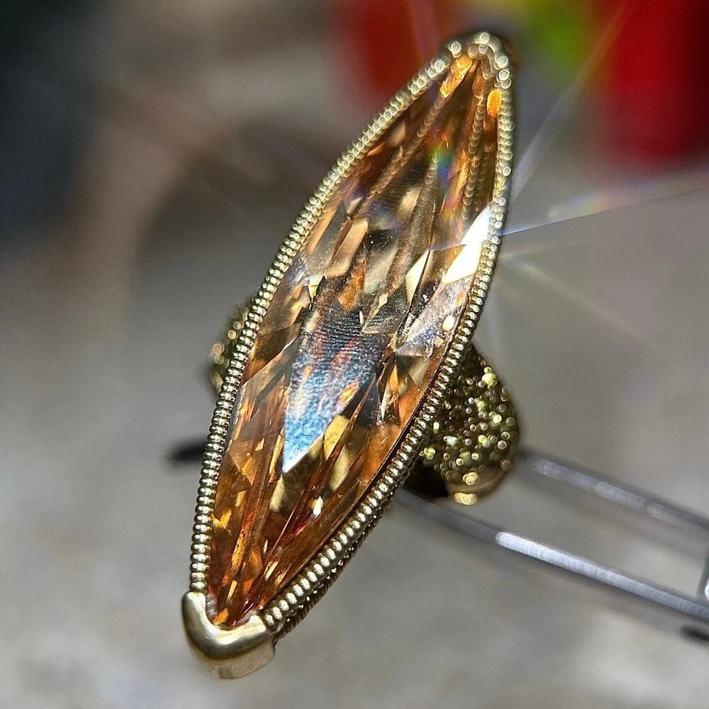 Heidi Daus Champagne Swarovski Ring - Picture 5 of 9